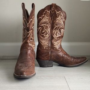 Ariat Cowgirl Boots Size 8
